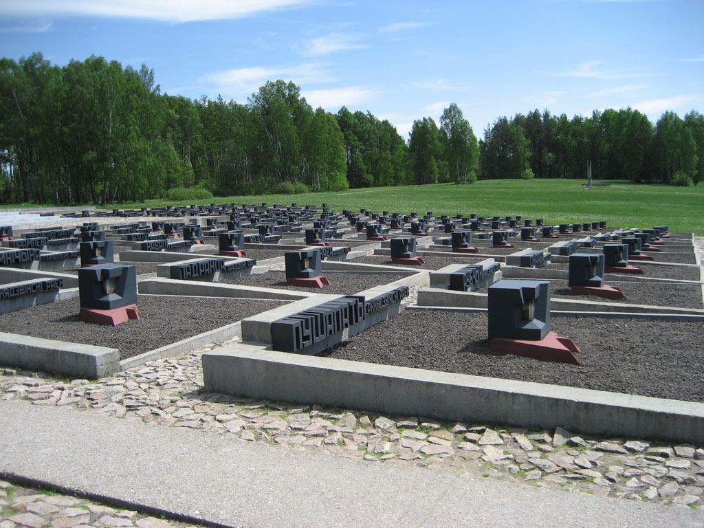 Khatyn_-_Villages tombs
