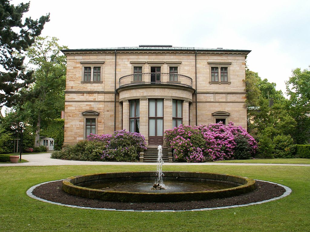 1024px-Wahnfried_2_db