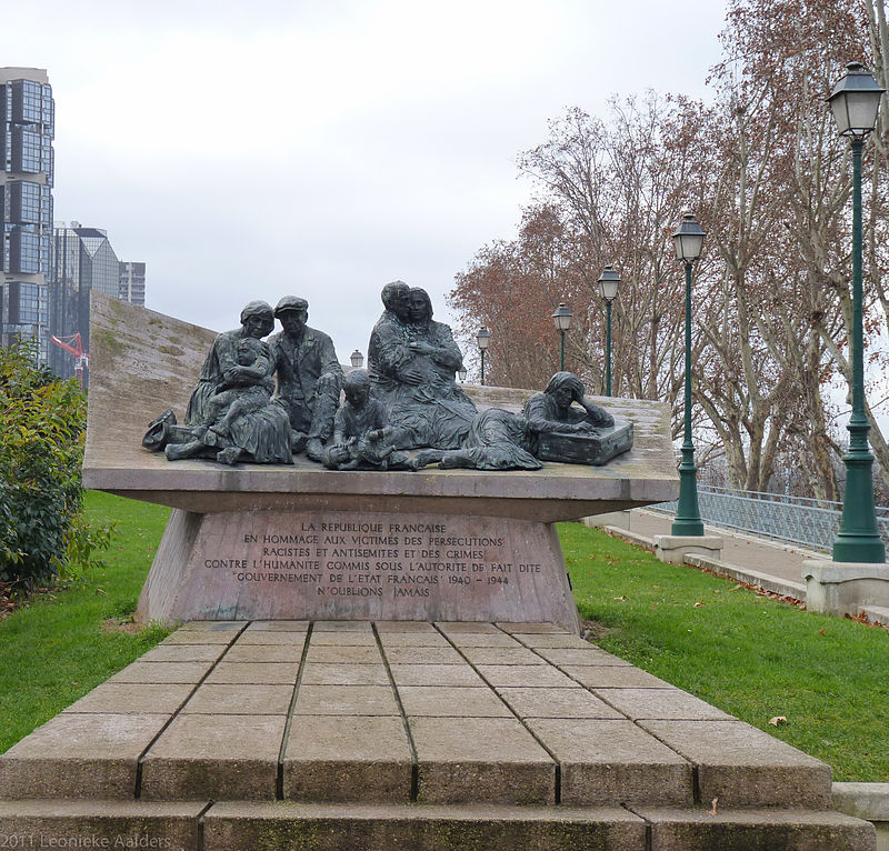 800px-Vel'_d'Hiv_Roundup