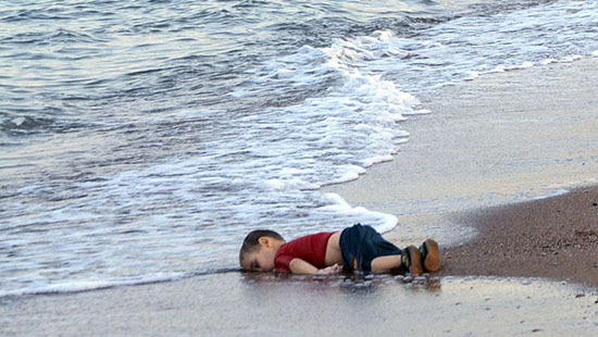 2015-09-03-1441310836-9336836-aylankurdi-thumb