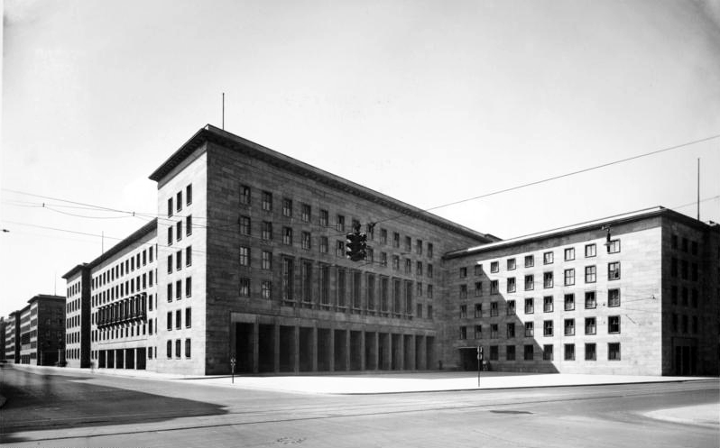 bundesarchiv_bild_146-1979-074-36a_berlin_reichsluftfahrtministerium