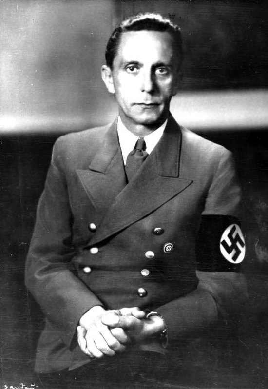 bundesarchiv_bild_183-1989-0821-502_joseph_goebbels