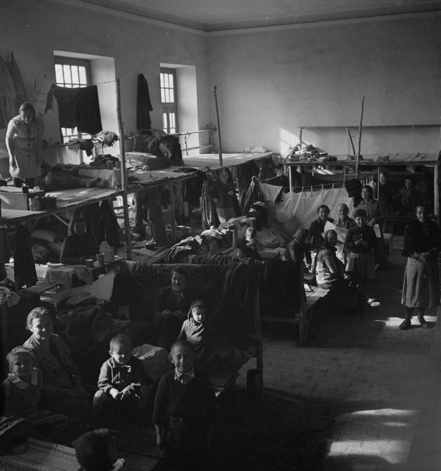 WWII refugee camps in Iran – History of Sorts