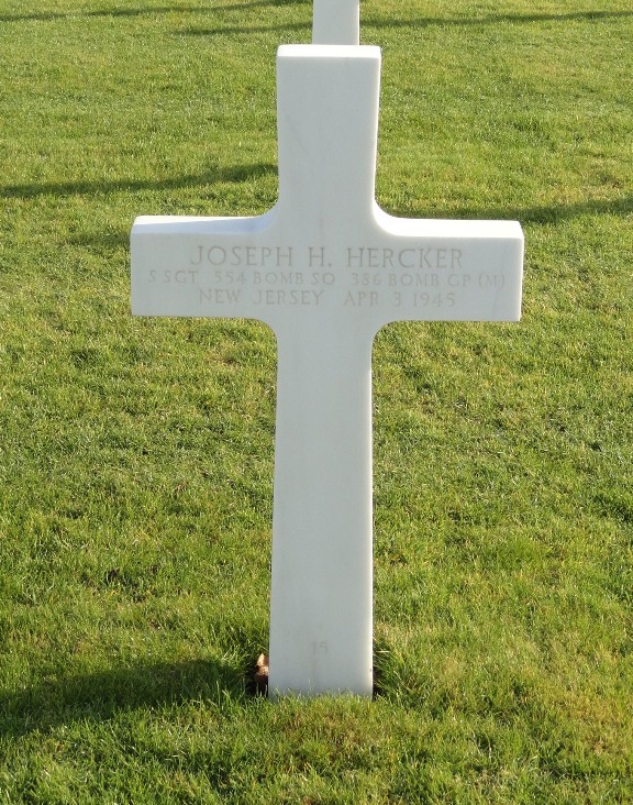 56299704_132542532439