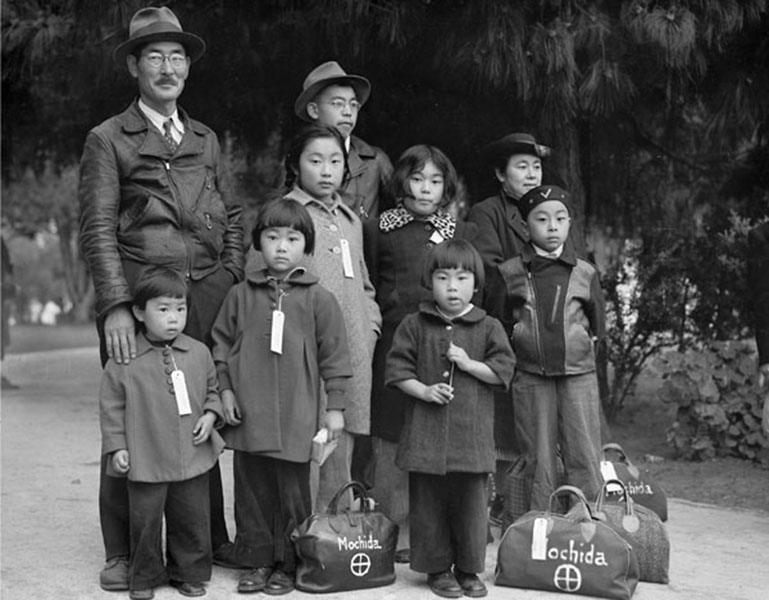 japanese-internment-family-bags