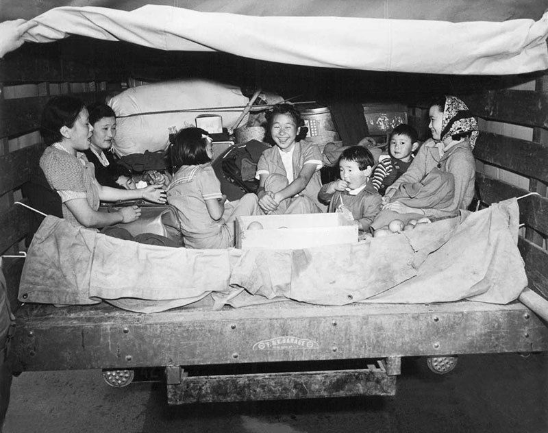 manzanar-relocation-center-japanese-residents