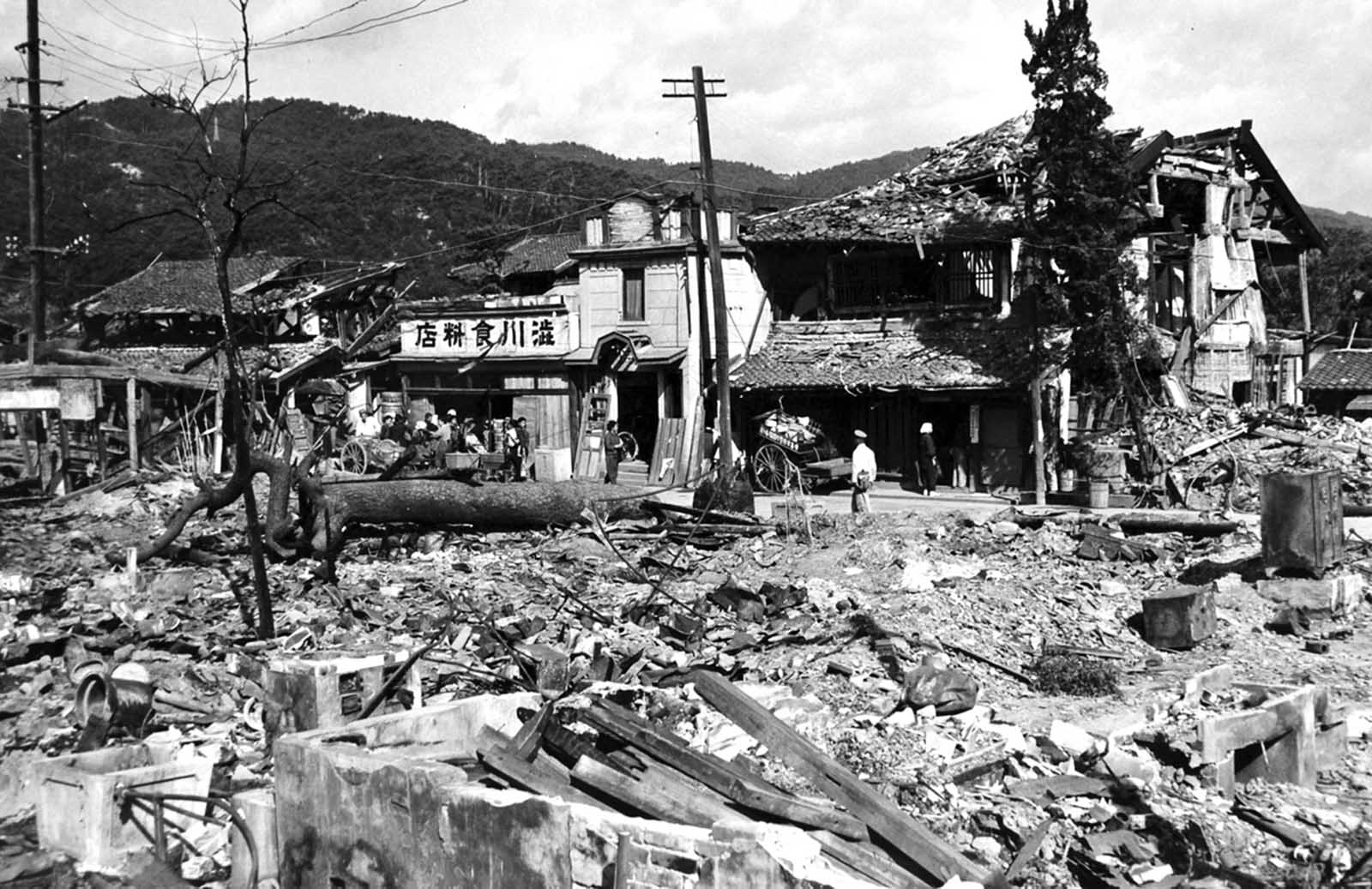 Hiroshima_before_after_atomic_bomb (14)