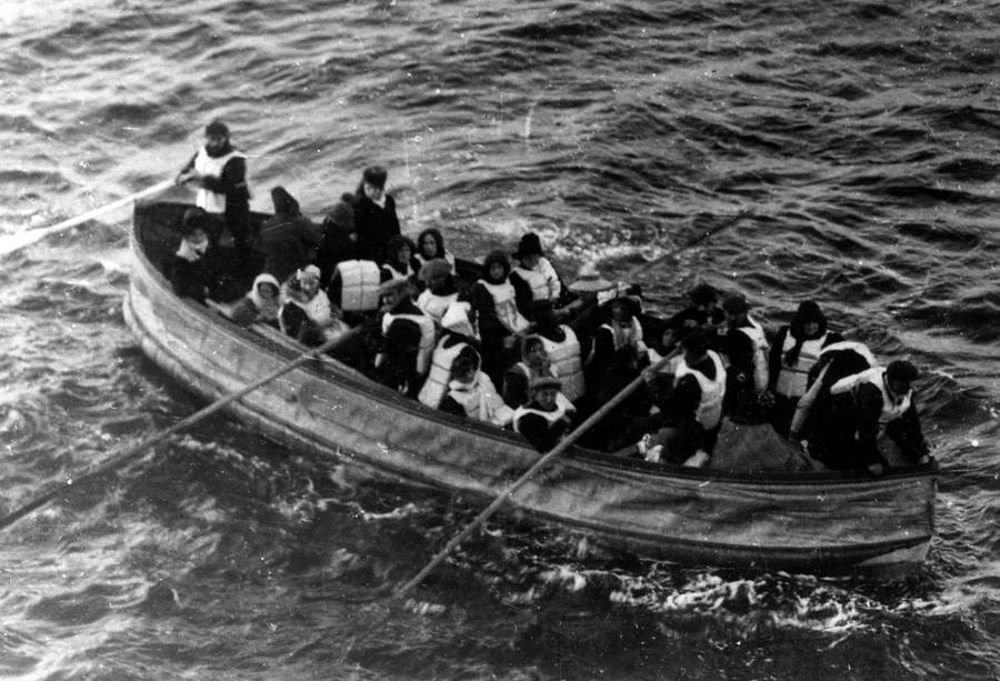 titanic-rescue