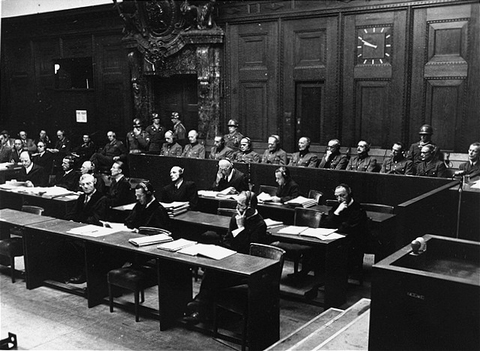 Defendants_in_the_dock_and_their_lawyers_during_Hostages_Trial_USHMM_16806