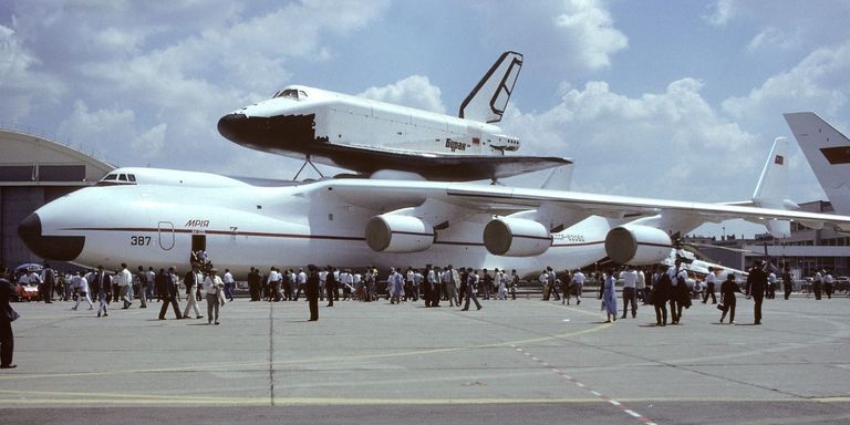 landscape-1447770585-buran2