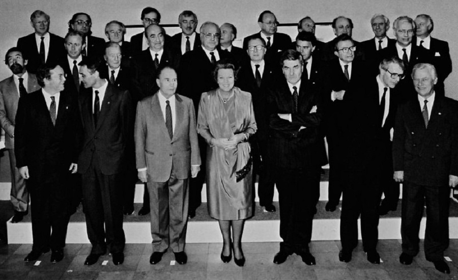 Lideres-europeos-reunidos-en-Maastrich-9.12.1991_h