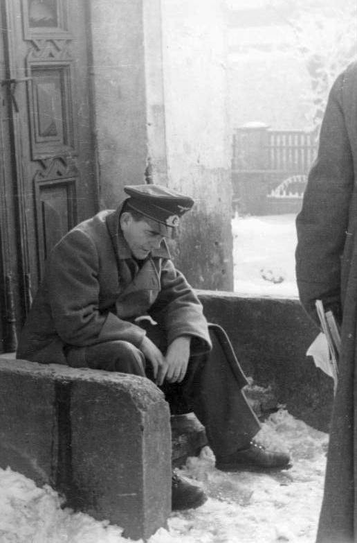 Bundesarchiv_Bild_183-1984-1206-511,_Albert_Speer