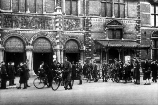 sfa001016834-FyvUfuQpA1PHj7wIMdpqPA