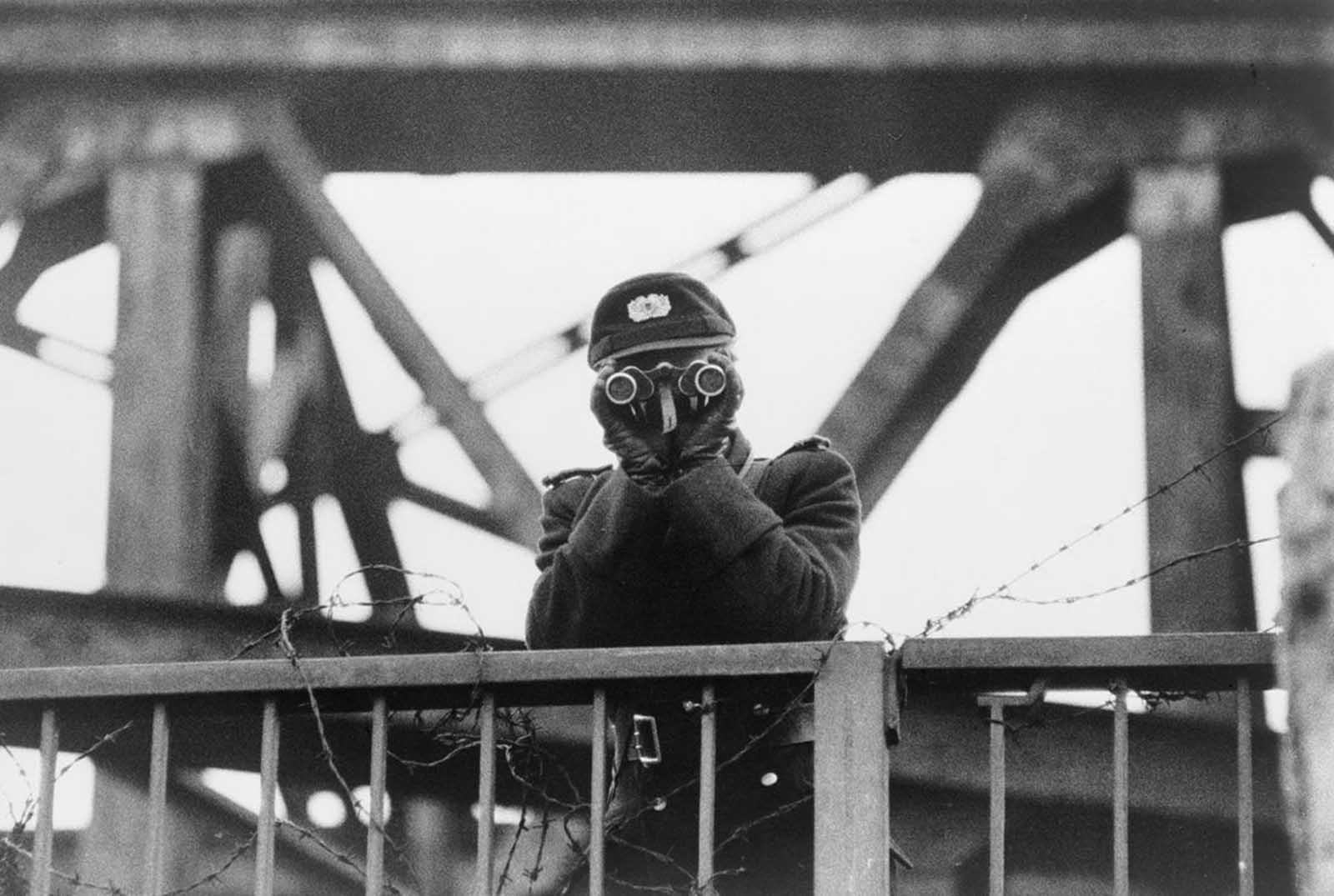The_story_of_Berlin_Wall (6)