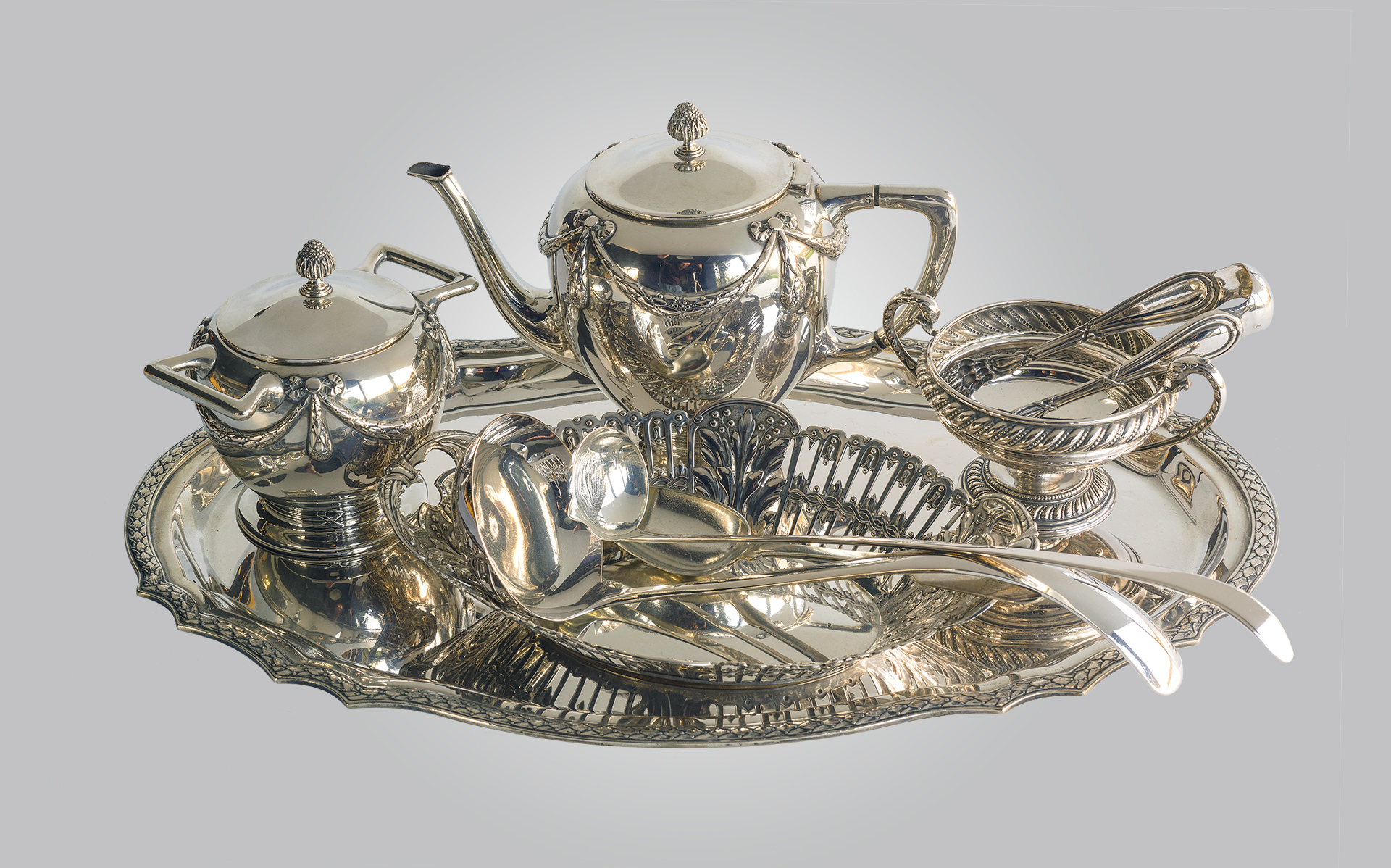 92.-Gestolen-servies