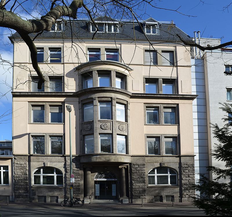 Frankfurt,_Klinik_Maingau,_Ärztehaus