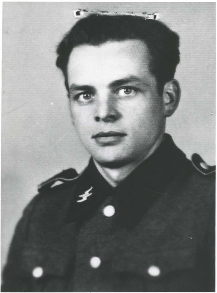 Auschwitz SS Guards – History of Sorts